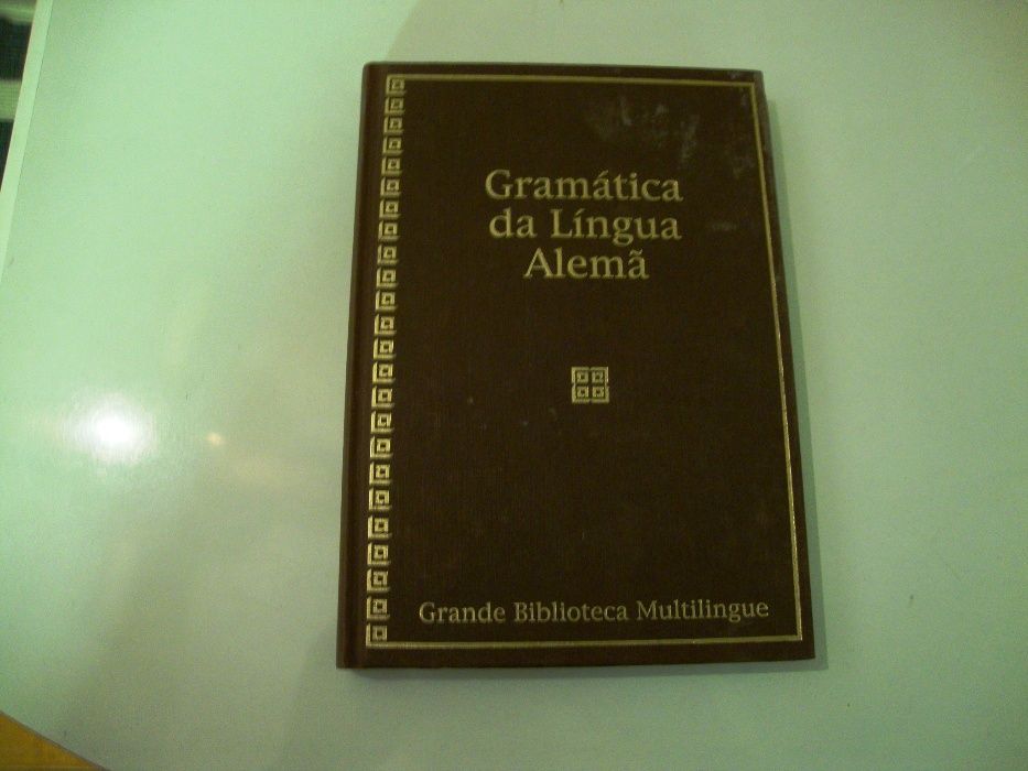 Gramática multilingue, 5 volumes, 5 Línguas