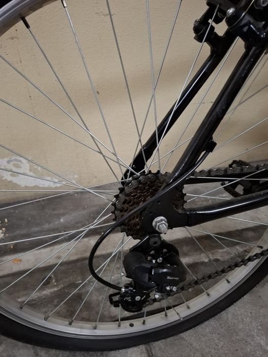 Bicicleta c/ câmara furada