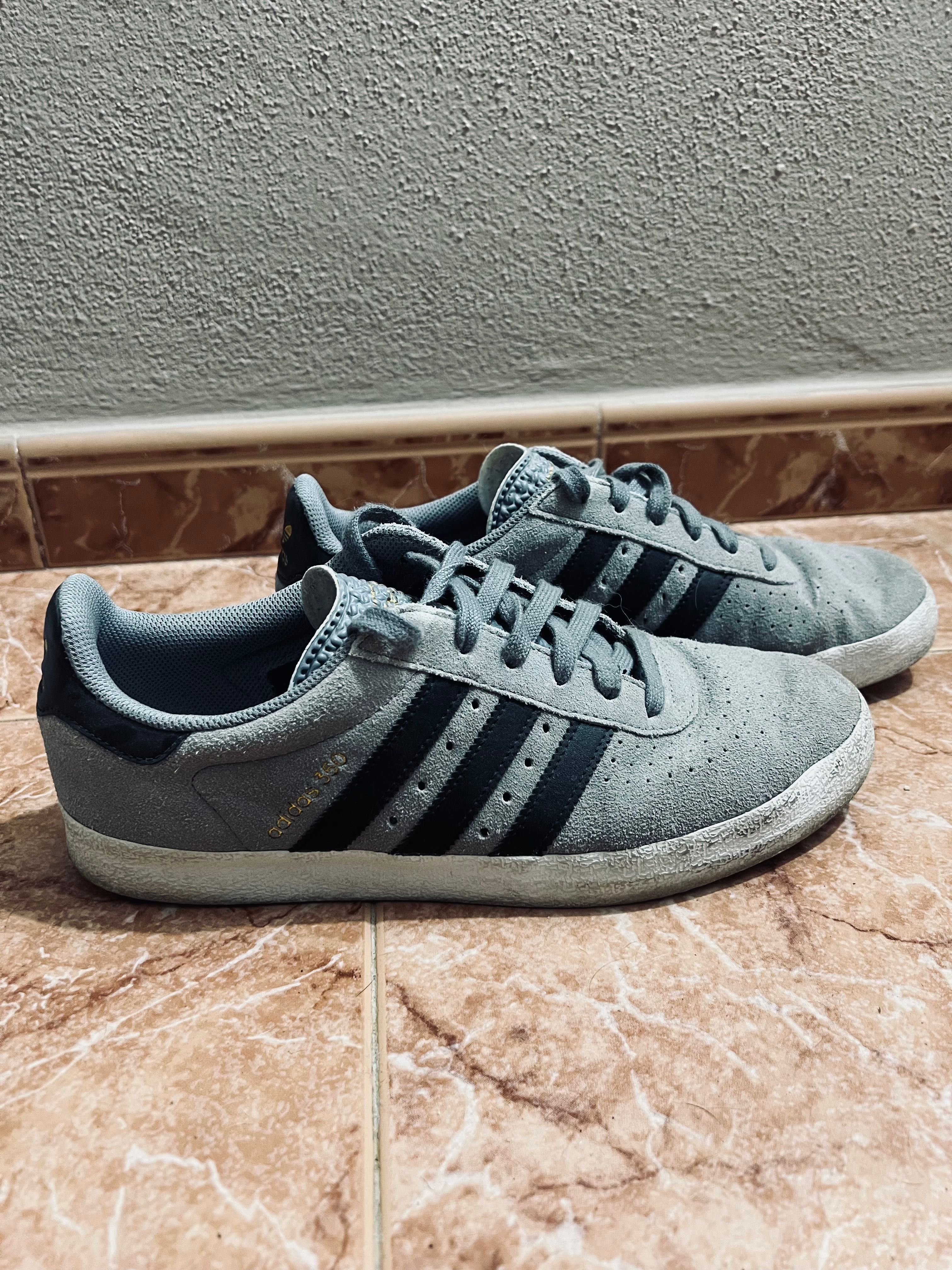Ténis Adidas - Usados, em bom estado