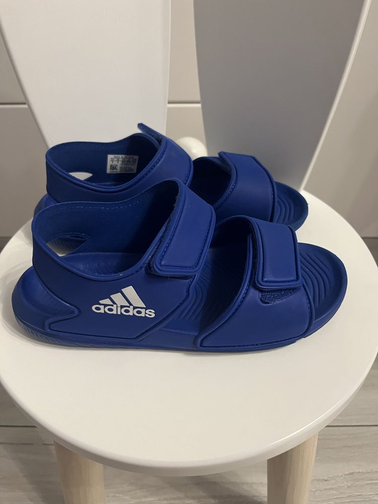 Сандалии Adidas 33 размер