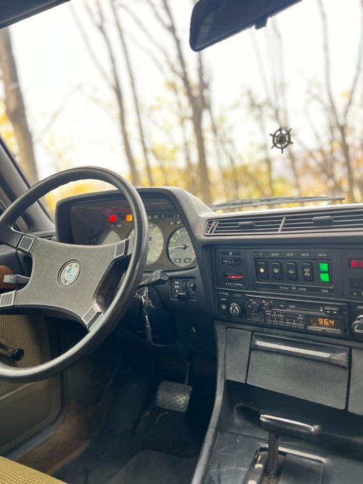 BMW 7 series E23 1982 2.8