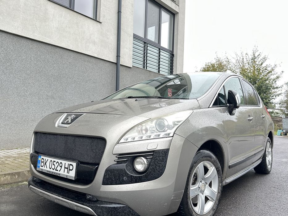 Автомобіль Peugeot 3008
