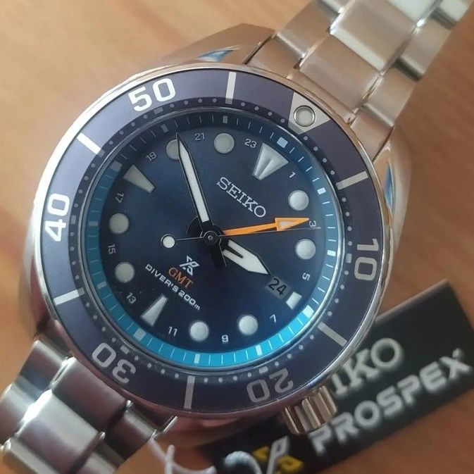 Seiko Prospex Sumo Solar GMT Diver SFK001J1 45mm 200m WR safira.
