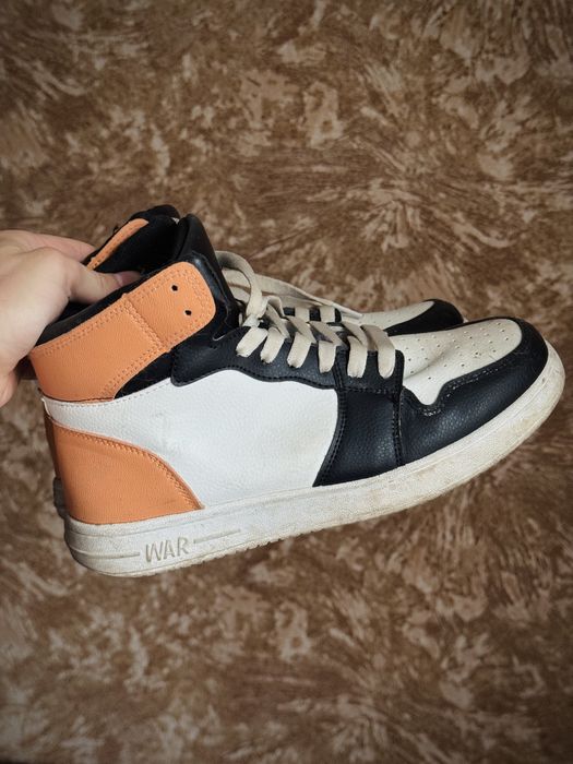 Кросовки мужские 42 размер