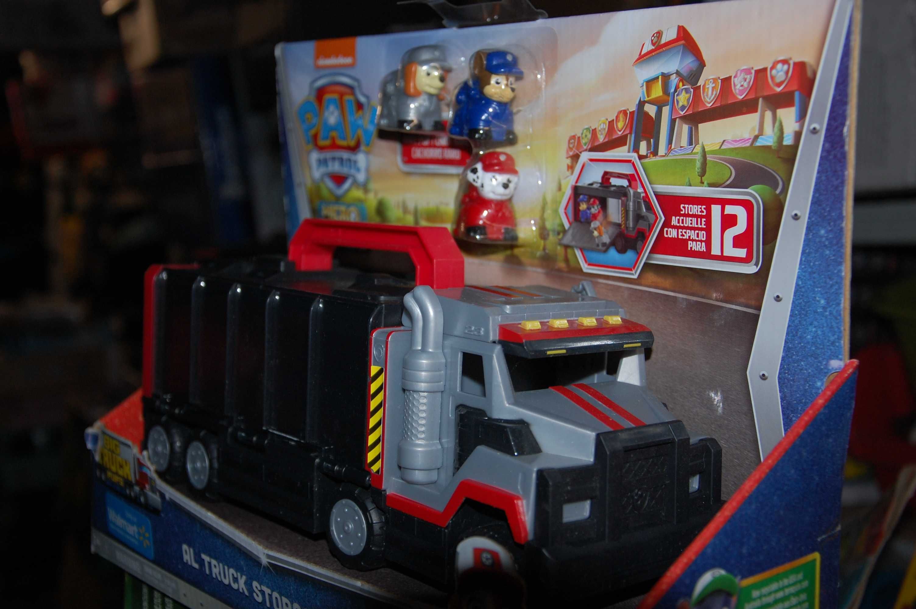 nowy duzy samochod PSI PATROL transporter + figurki