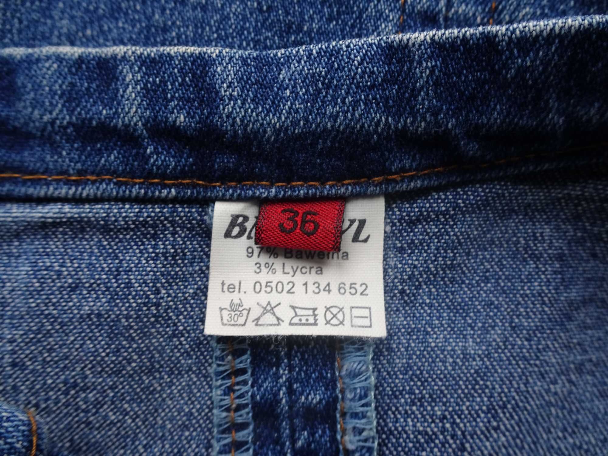 Granatowa damska spódnica jeansowa