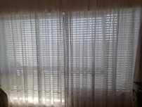 2 Cortinas com baínha em ponto aberto