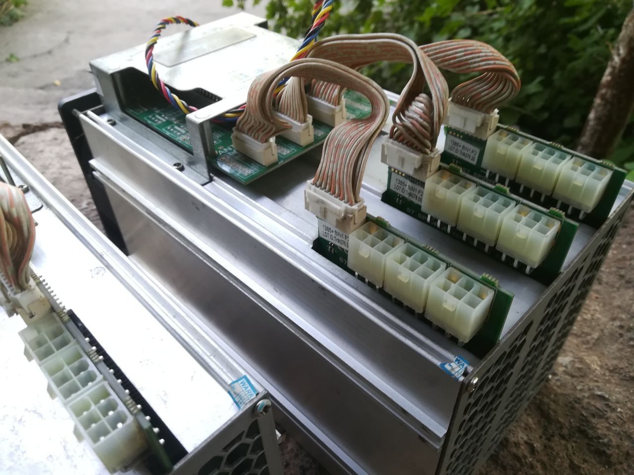 ASIC майнер Antminer S7