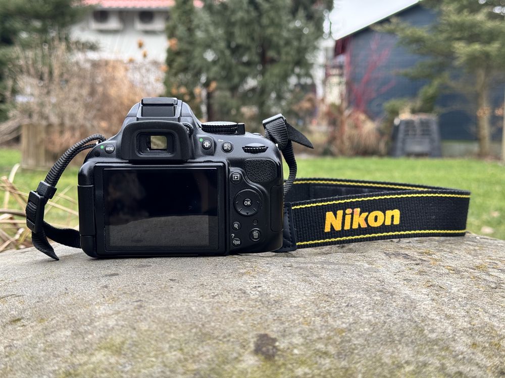 Nikon d5200 z obiektywem 18-105