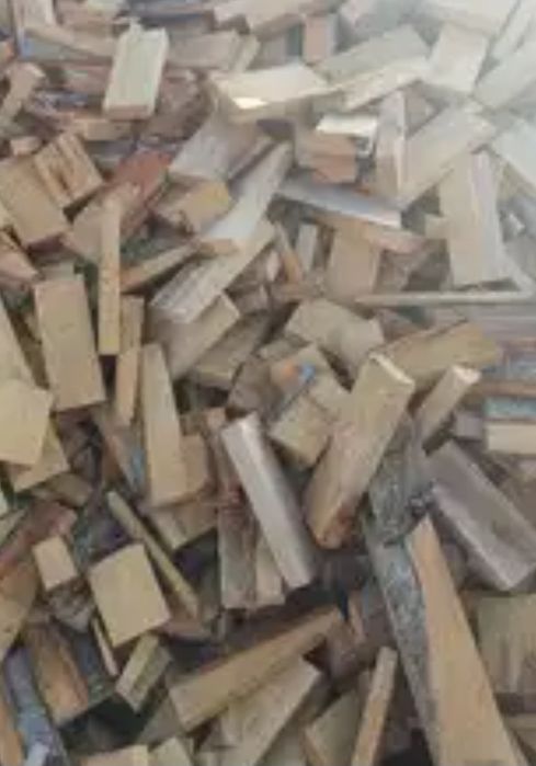 Suche drzewo opałowe ...