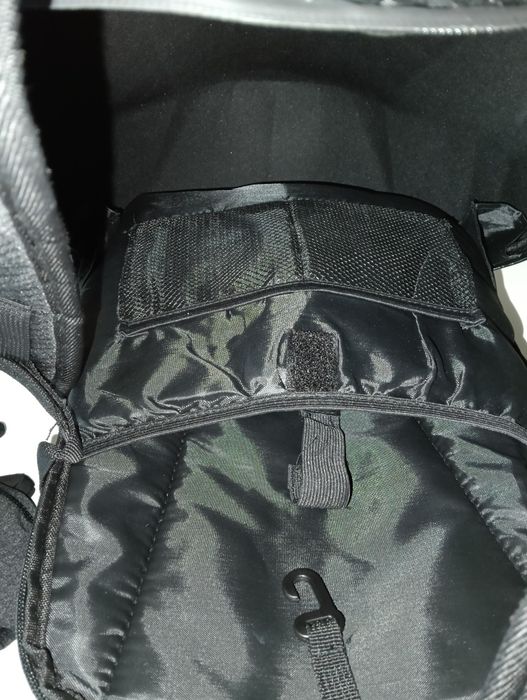 Mochila grande com casco para motard