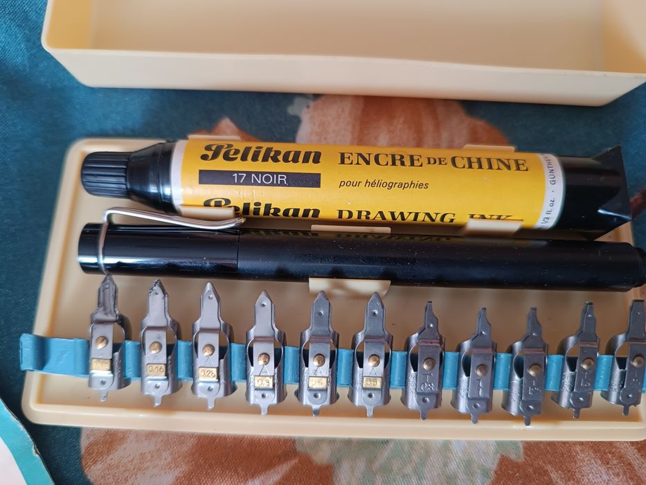 Zestaw kreślarski Pelikan