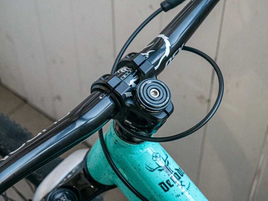 Rower Dirt NS Bikes Decade v2 | I9 Hydra | Pike DJ | Title | Chromag |