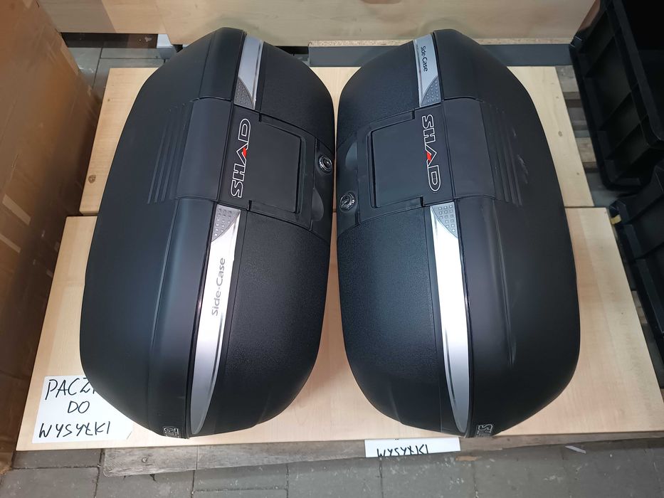 Zestaw kufrów bocznych SHAD + stelaż XL700 , VFR FZS VERSYS SH42