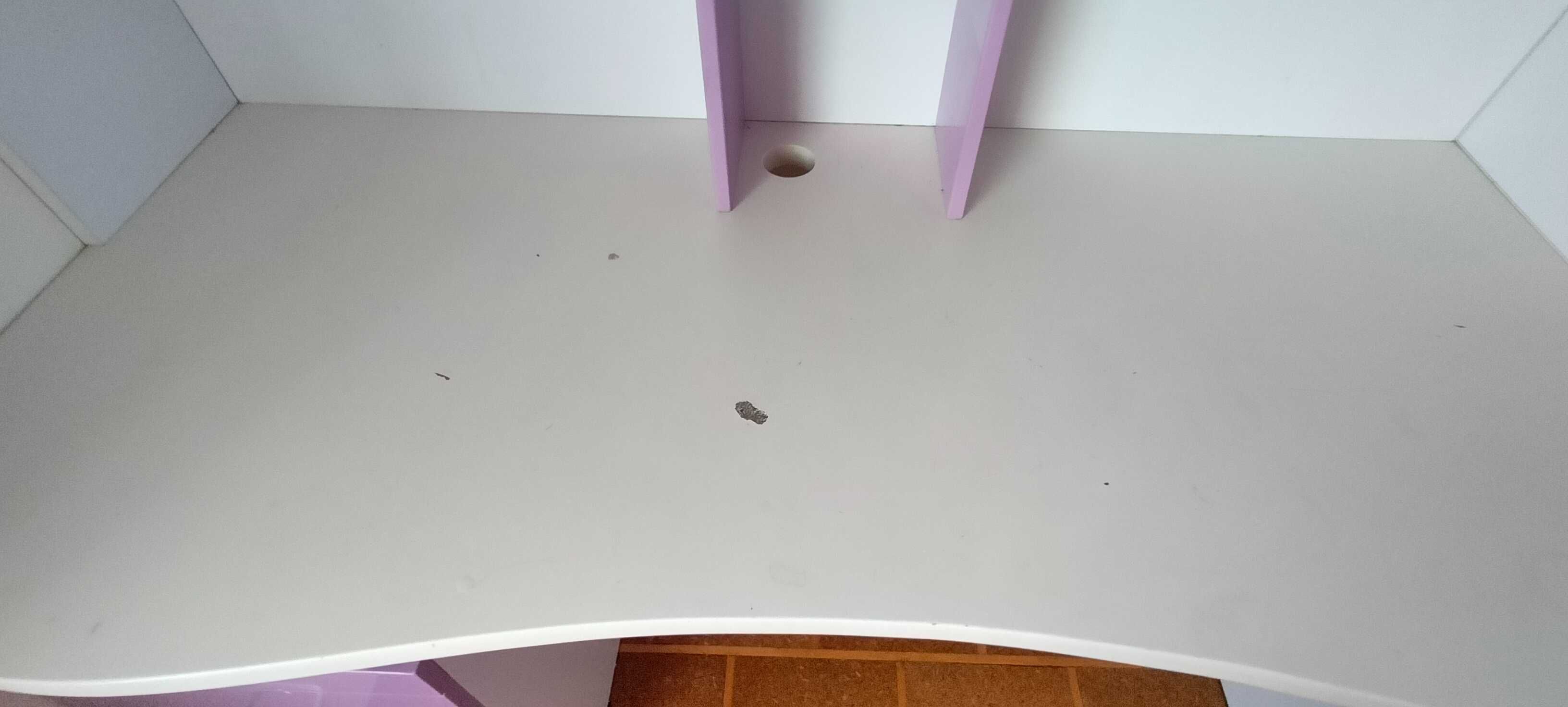 Łóżko piętrowe z biurkiem