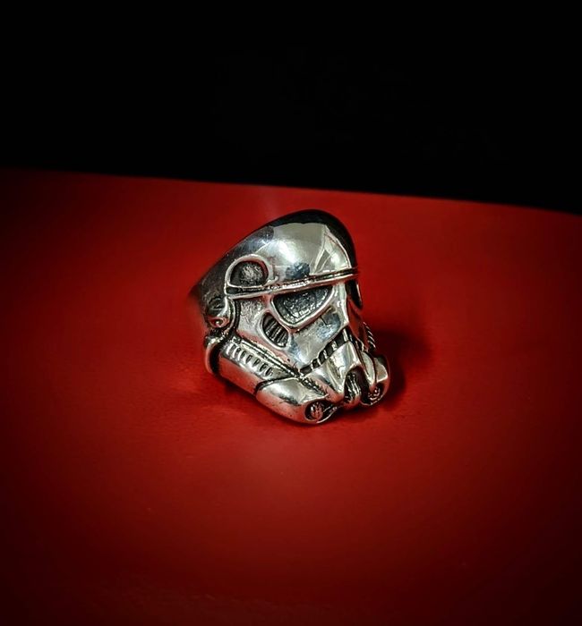 STAR WARS  Gwiezdne wojny srebrny męski sygnet  „ Szturmowiec „