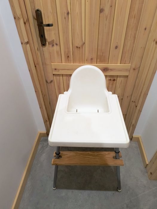 Krzesełko do karmienia z podnóżkiem w cenie! Antilop Ikea