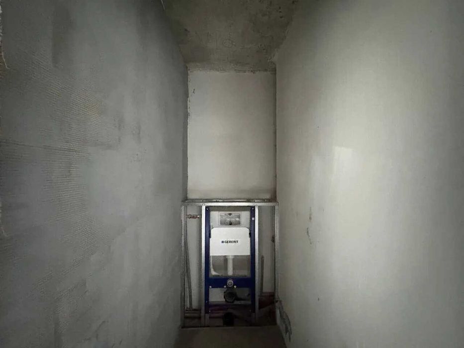 Простора трикімнатна в ЖК "Шоколад" !