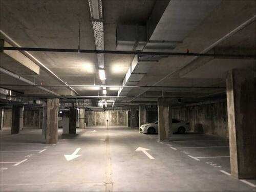 Паркомісце у підземному паркінгу