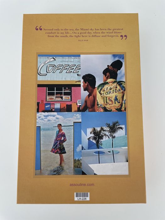 Livros lombadas decor caixa Assouline IBIZA MIAMI Mykonos Palm novos