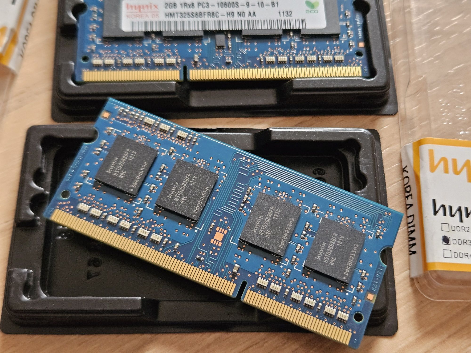 Оперативна пам'ять ddr3 2GB 1R×8 PC3-106001