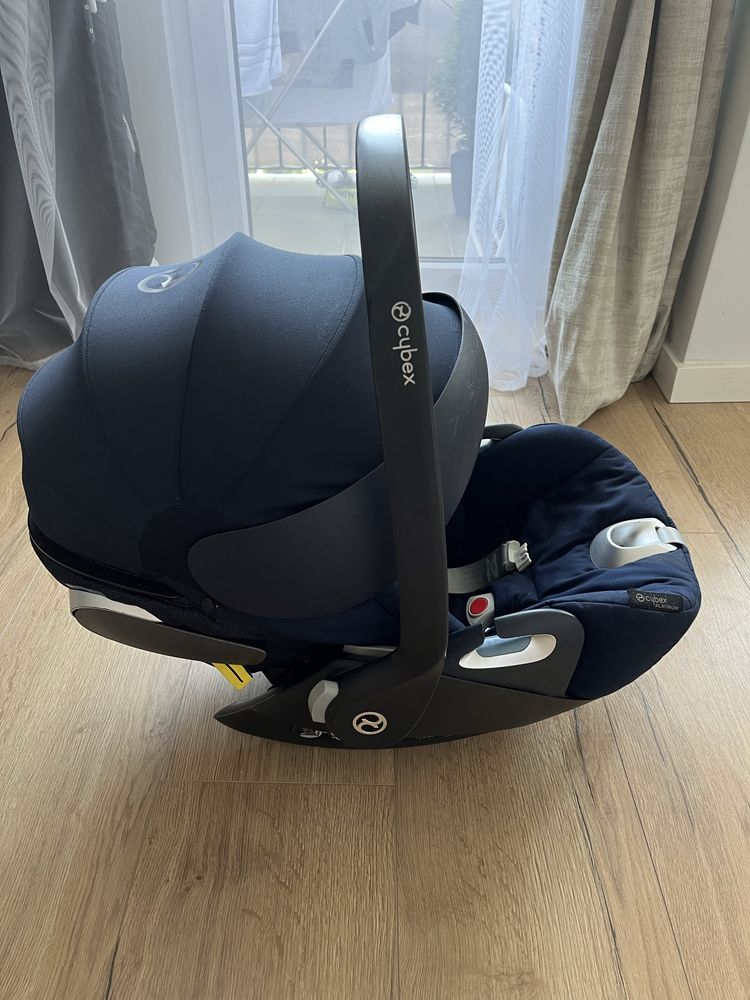 Fotelik Cybex Cloud Z + adaptery