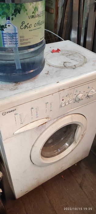 Стиральная машина на запчасти indesit WGS 1038TX U