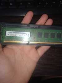 Продаю 2х4 ГБ DDR3 на пк.