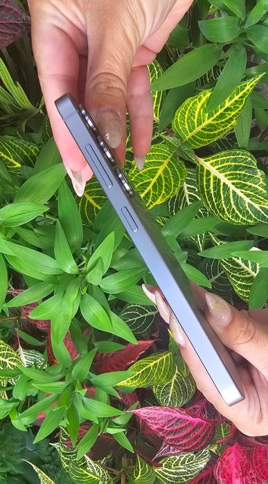 Samsung S25 256Gb C/Garantia