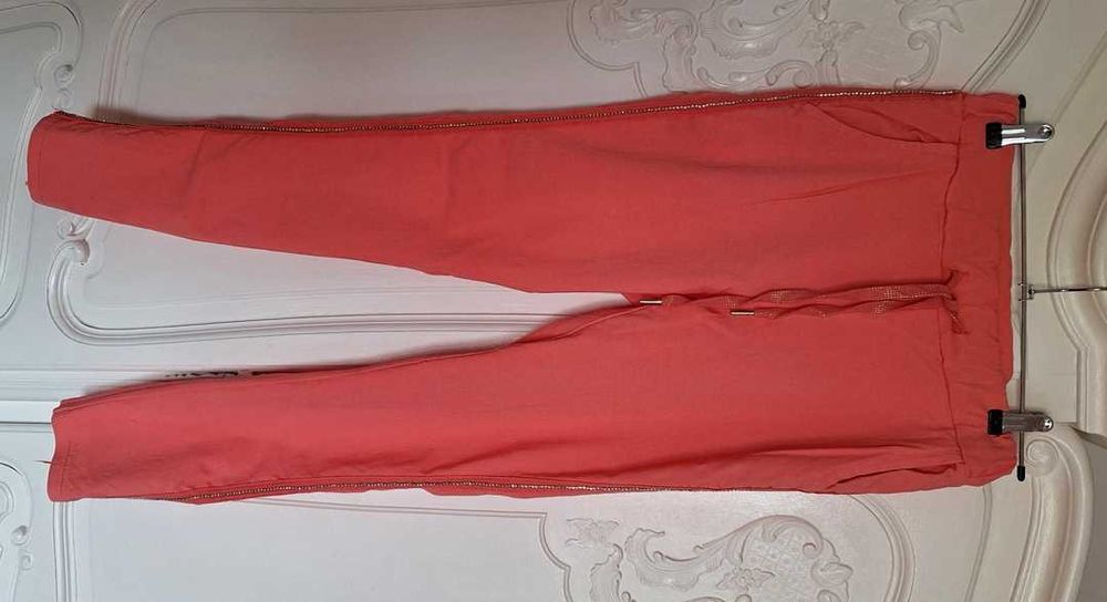 Spodnie letnie tzw. gnieciuchy XL/42 kolor łososiowy