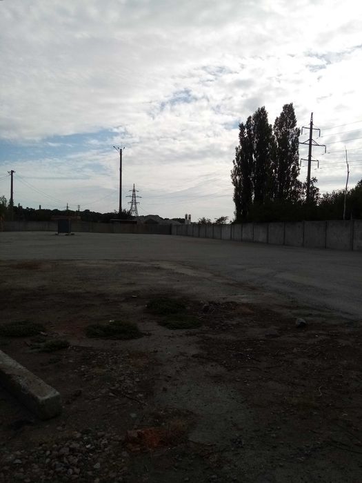 Відкрита площадка з твердим покриттям