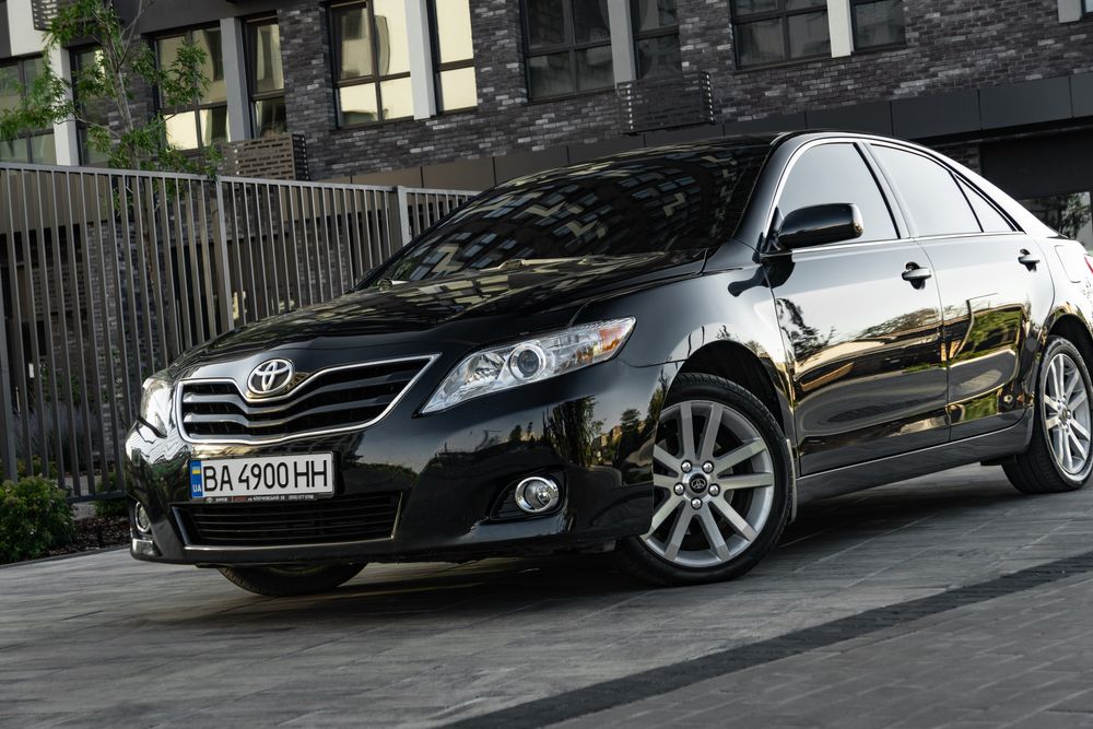 Продам Toyota camry 2.5 motor