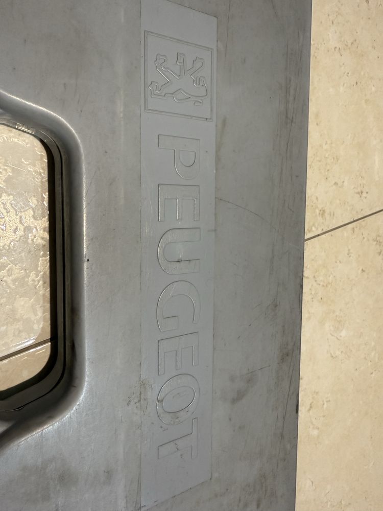 Triângulo sinalizador Peugeot