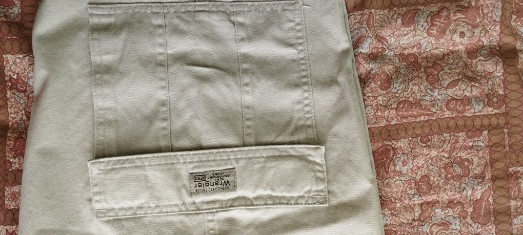 Spodnie męskie nowe metki Wrangler Hero z USA rozmiar 32/30 bawełna