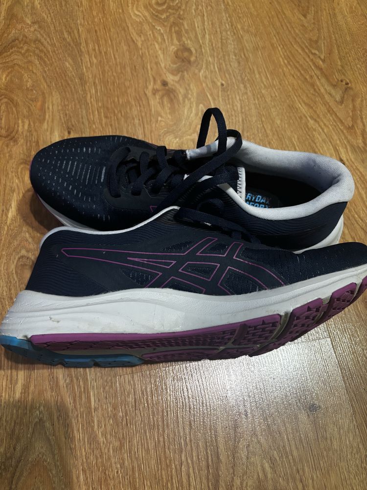 Buty sportowe Asics