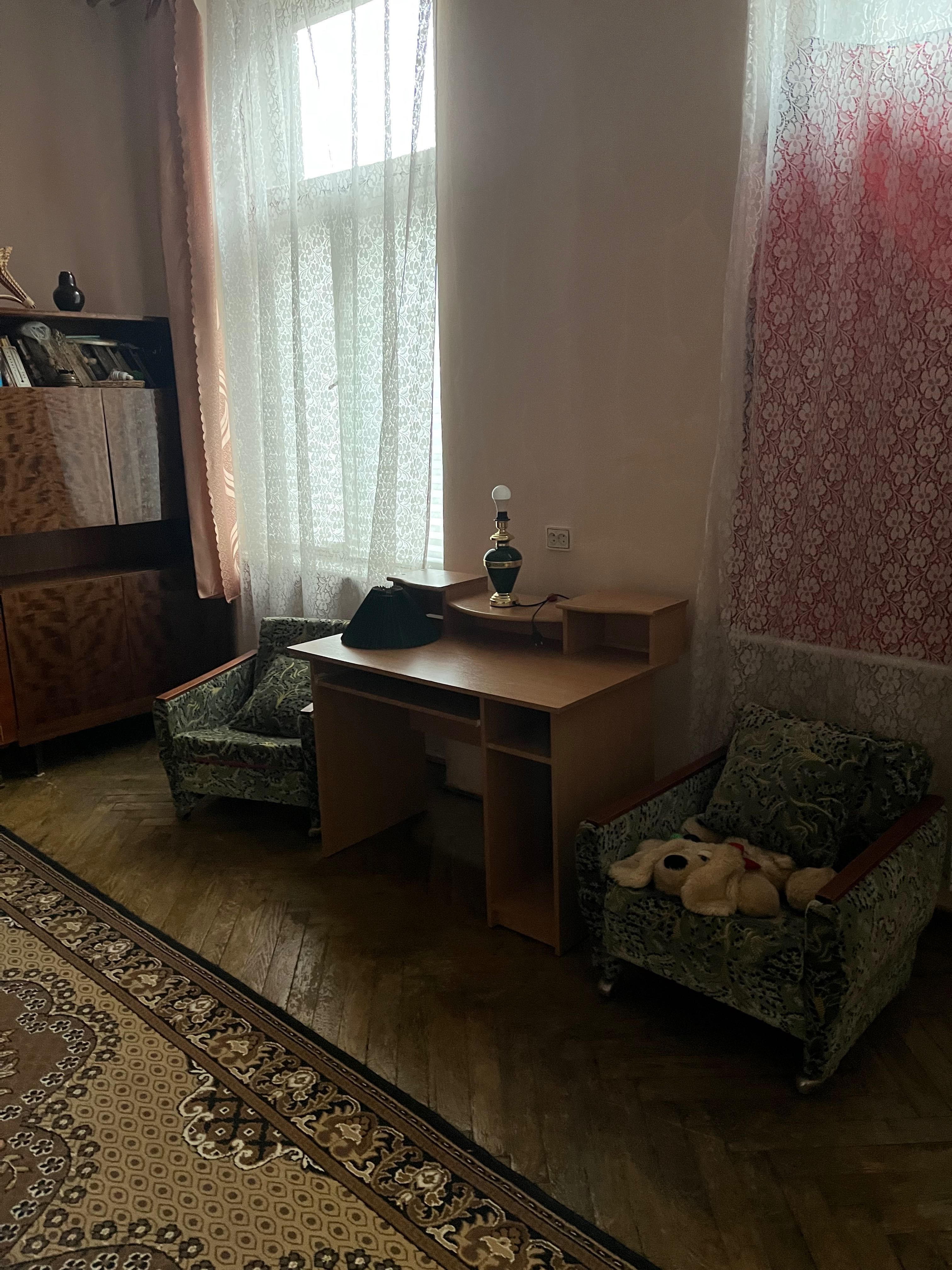 На довготривалий термін квартира в центрі міста