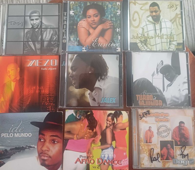 Vendo 13 CD música africana - Lote