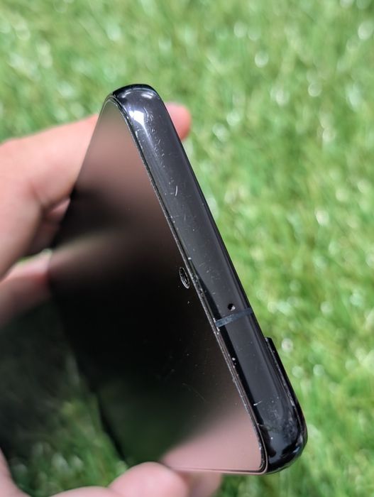 Уцінка Samsung galaxy S22 Plus (18693) 128GB Phantom ВІack Neverlock