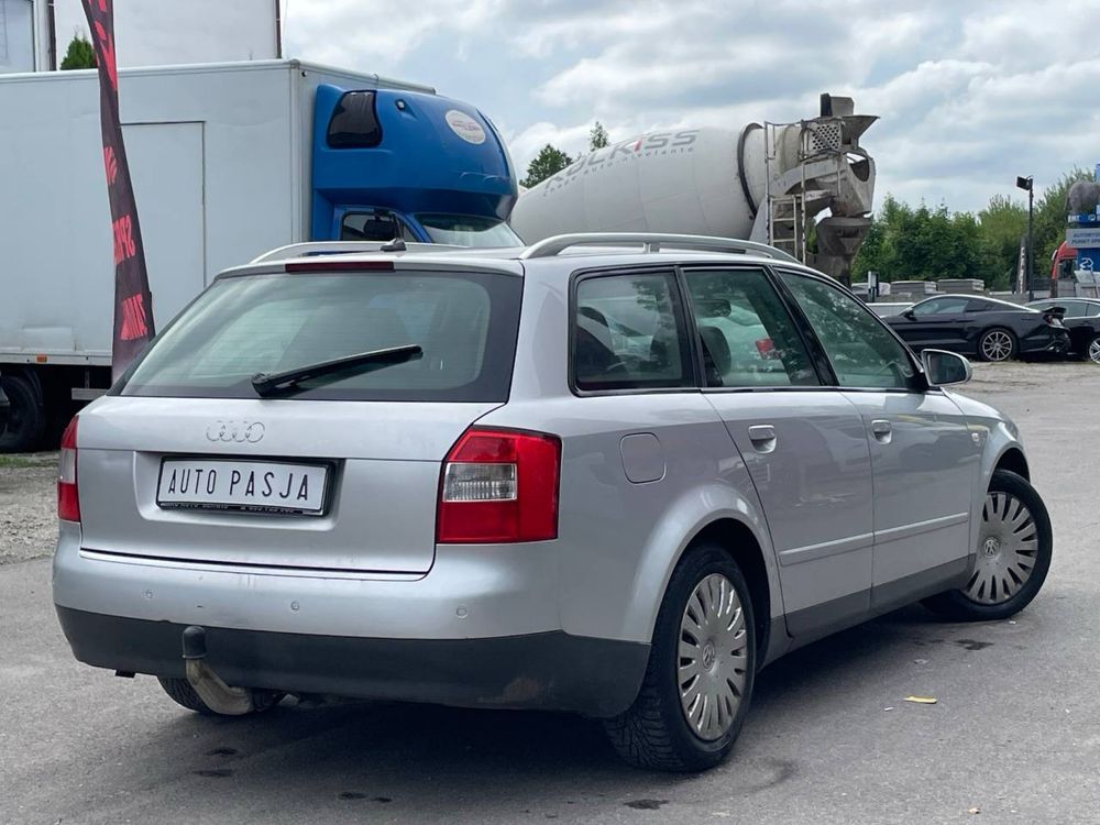 Audi A4 1.9D**Automat**Hak**Doinwestowana**Dlugie OC i PT**Zamiana**