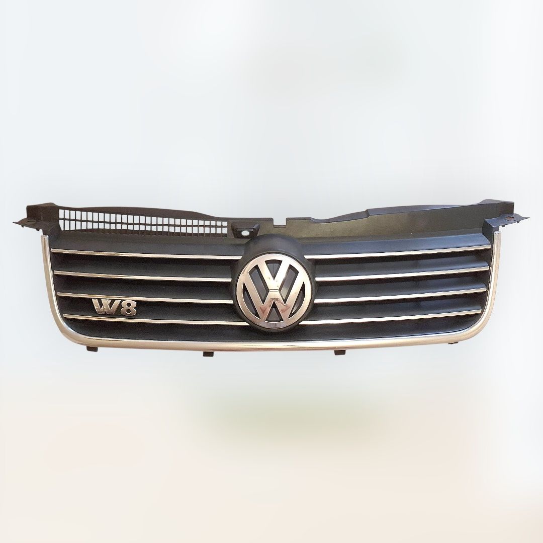 Решітка радіатора VW Passat B5 W8 Разборка Volkswagen Passat B5 B5+