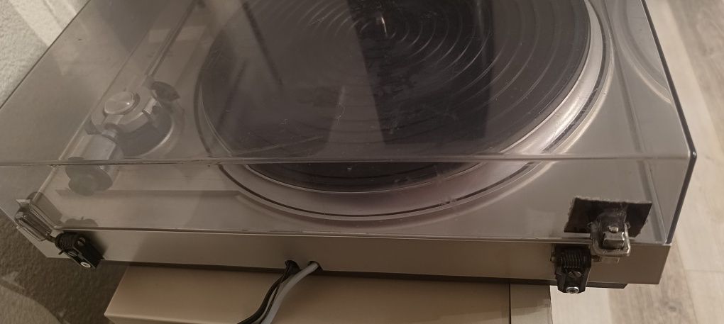 Gramofon Philips F7111 Synchro Belt-Drive vintage