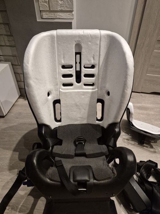 Fotelik axkid move 9-25 RWF + wkładka aeromove + pasy dodatkowe