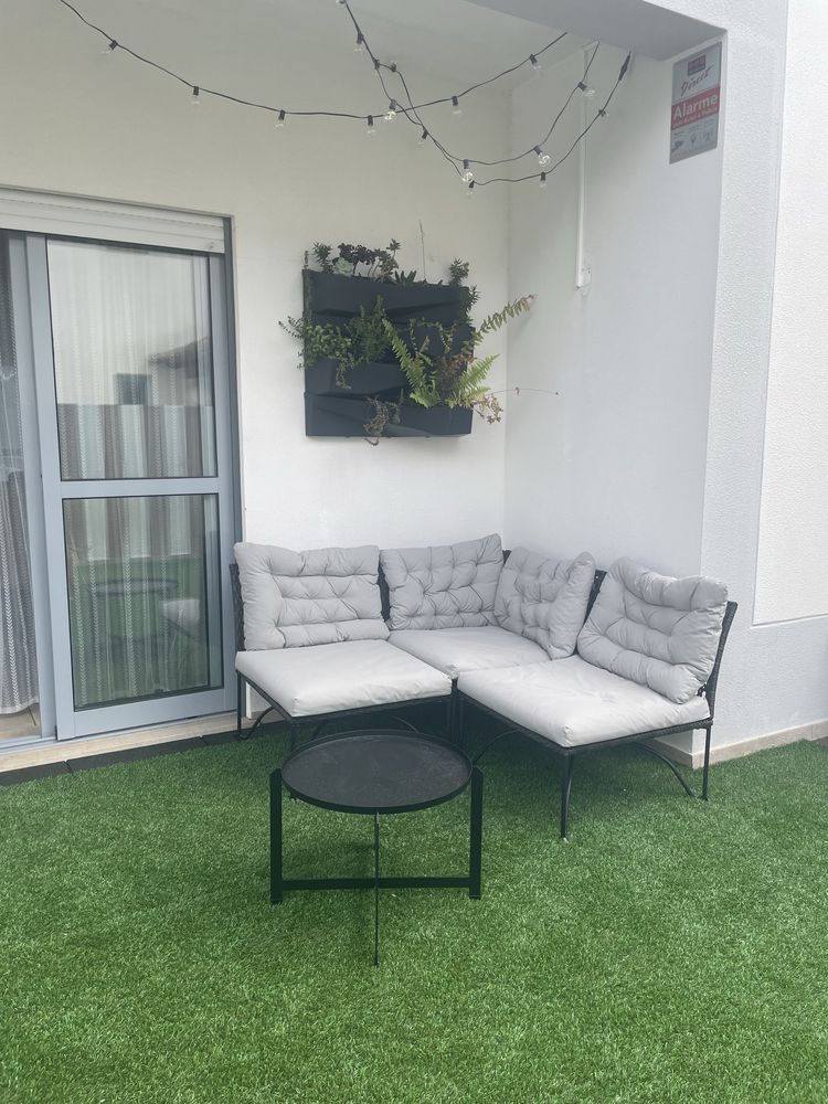 Conjunto de jardim sofás com mesa
