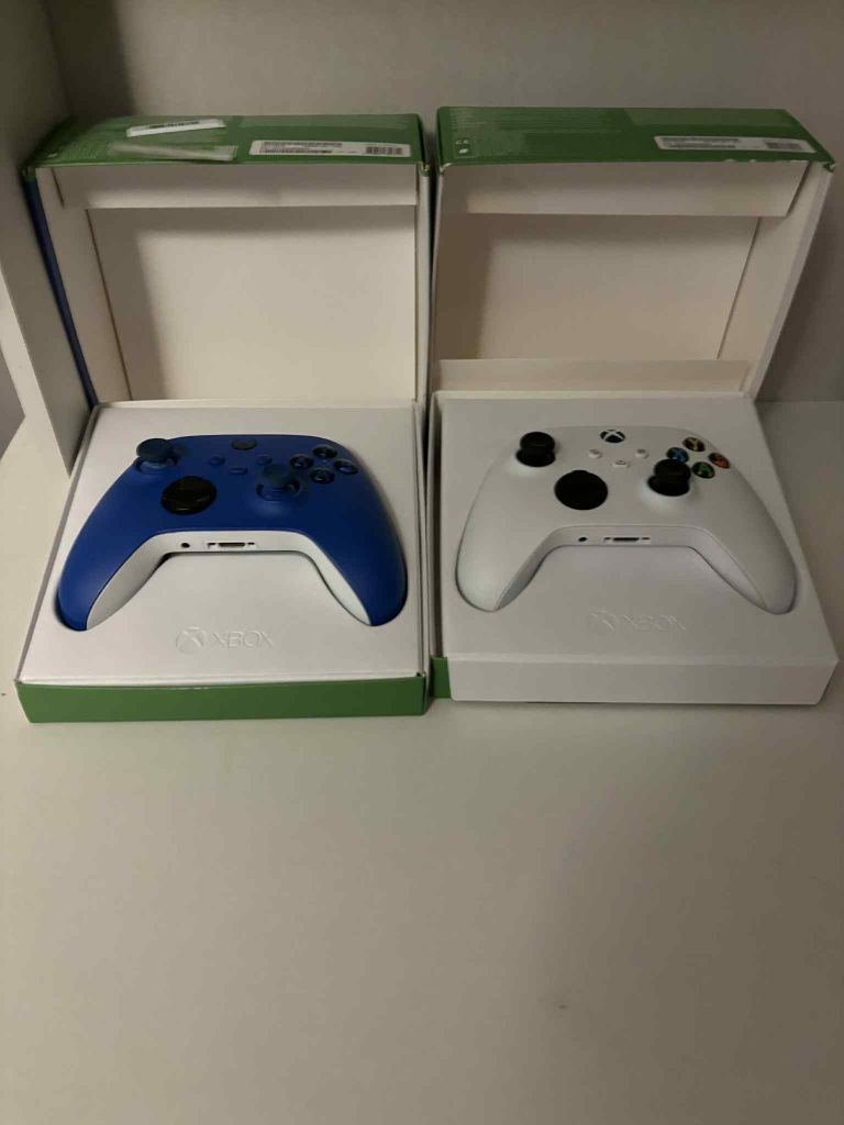 Xbox One S z grami i kontrolerami