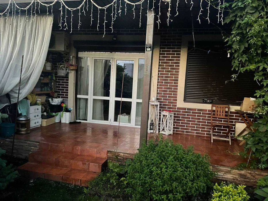 Таунхаус з ремонтом в Ірпені 163 м² Закритий комплекс, камін, меблі.