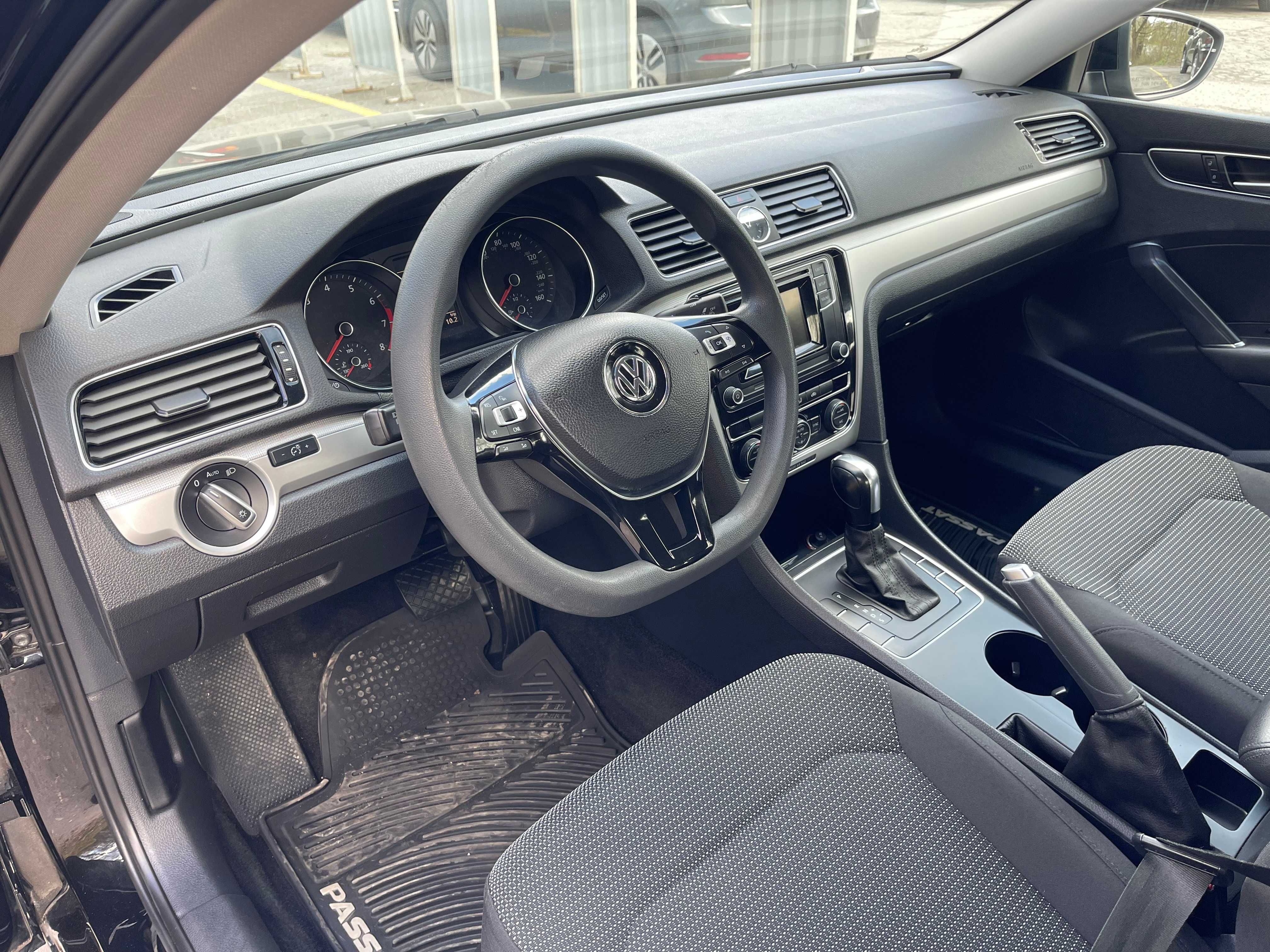 Продам Volkswagen Passat 2016