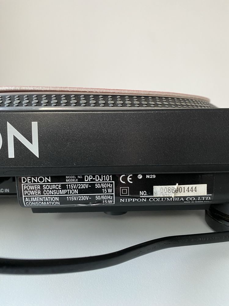 Gramofon Denon DP-DJ101