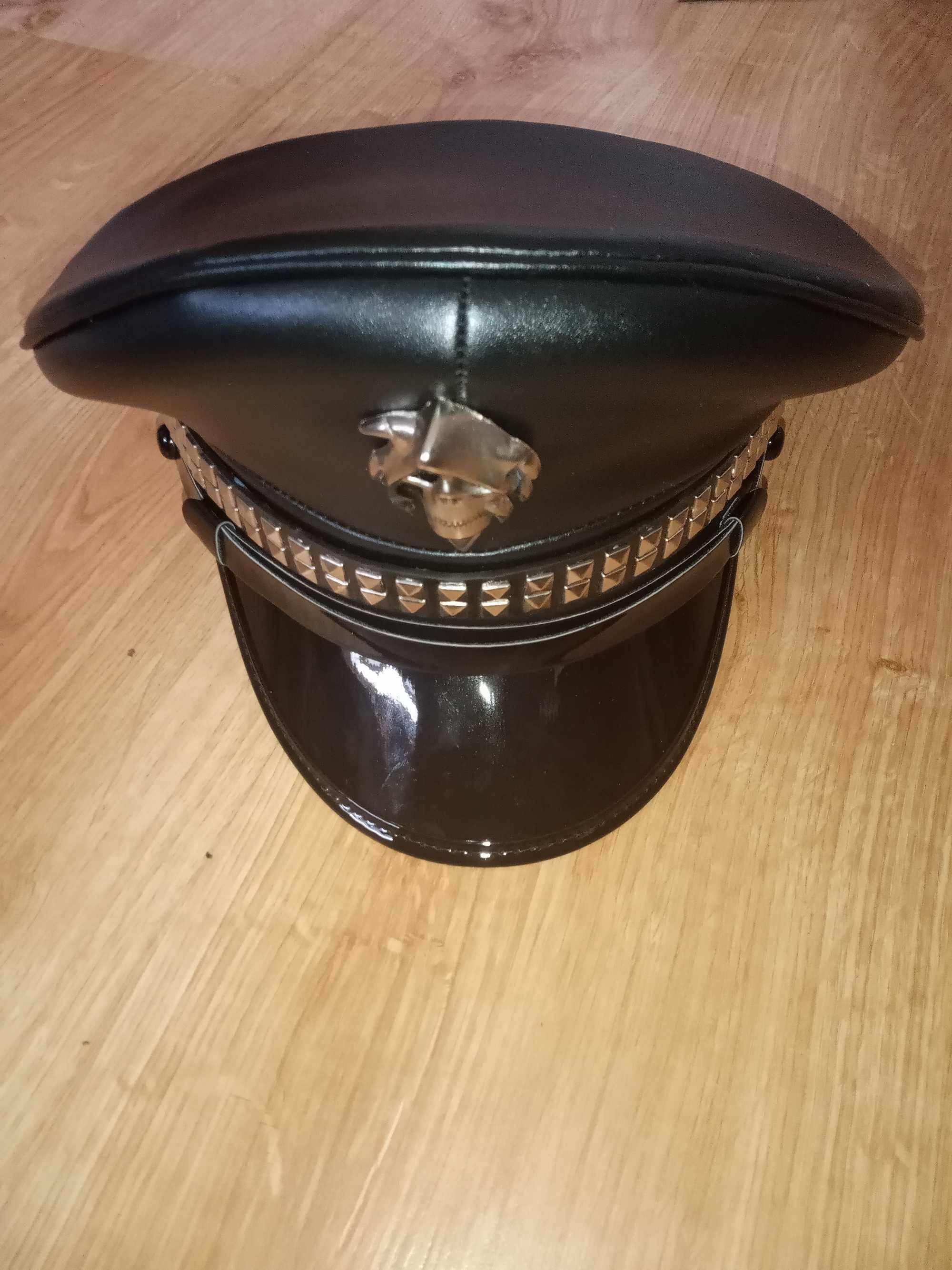 879/ ODREKI Czapka uniform Sylwester przebranie militarna 57 cm czarna