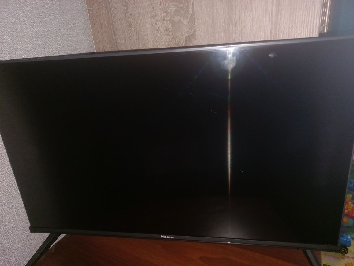 Продам б/у телевизор Hisense на запчасти