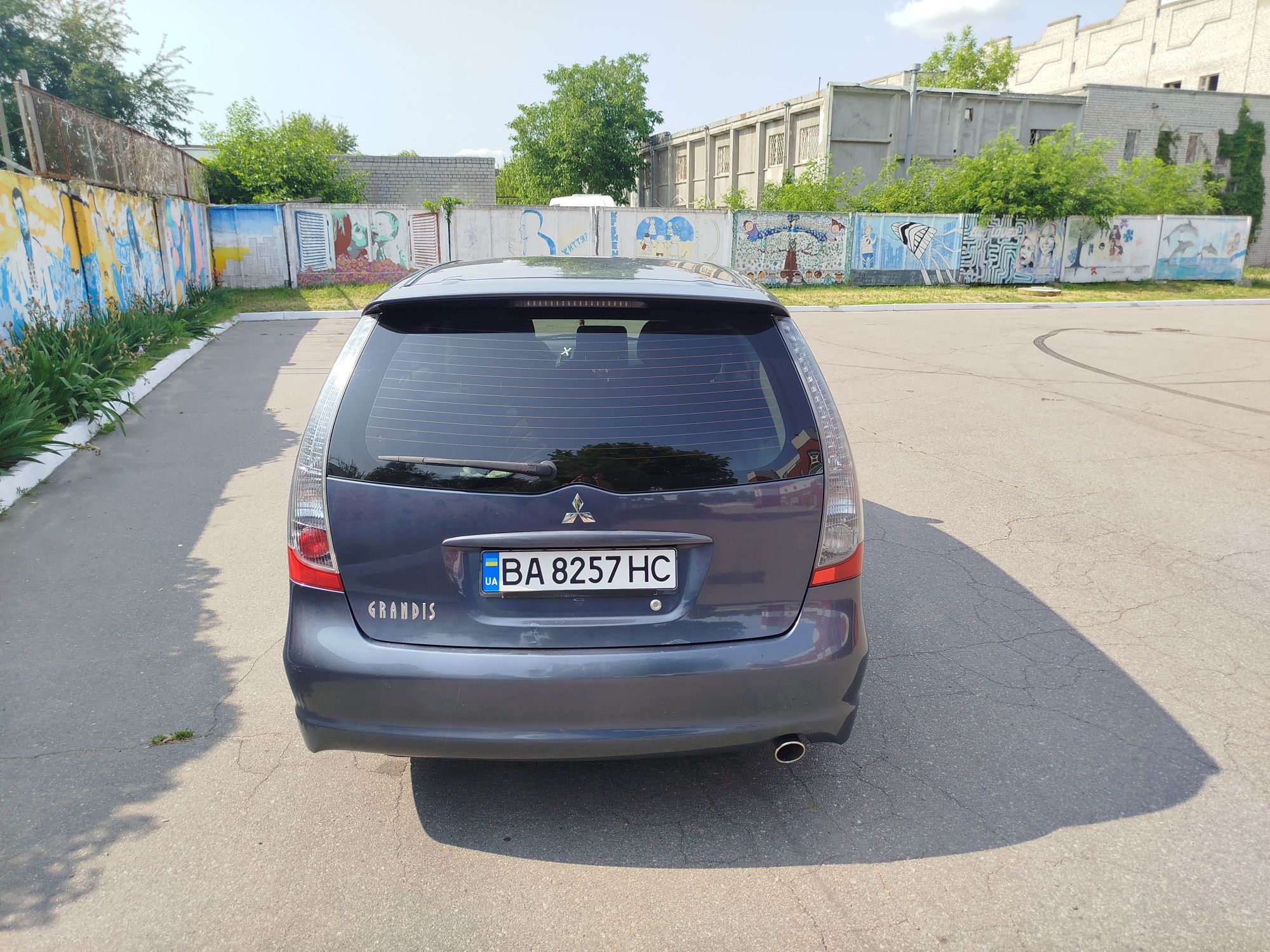 Mitsubishi Grandis